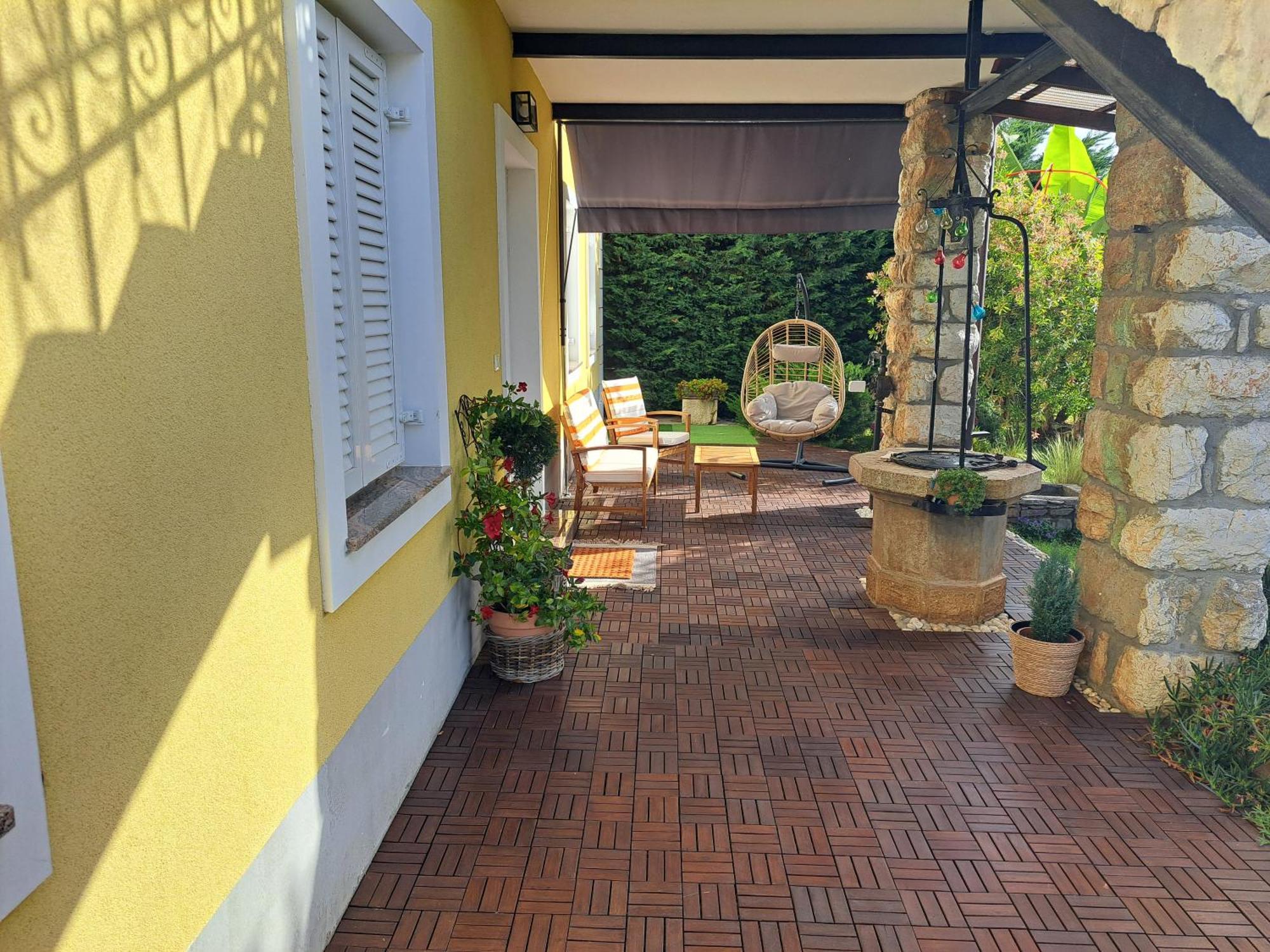Apartment Peruc With Big Terrace And Beautiful Garden